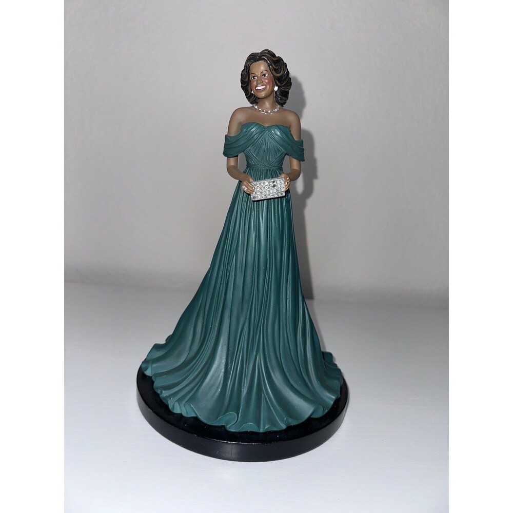 Hamilton Collection Michelle Obama Figurine Ambassador of  Grace #A0680 10"